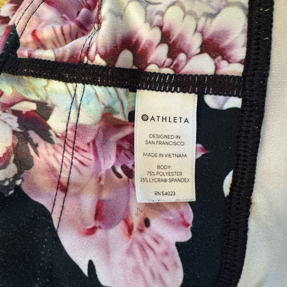 athleta • floral yoga leggings w/pockets • small - Picture 6 of 7